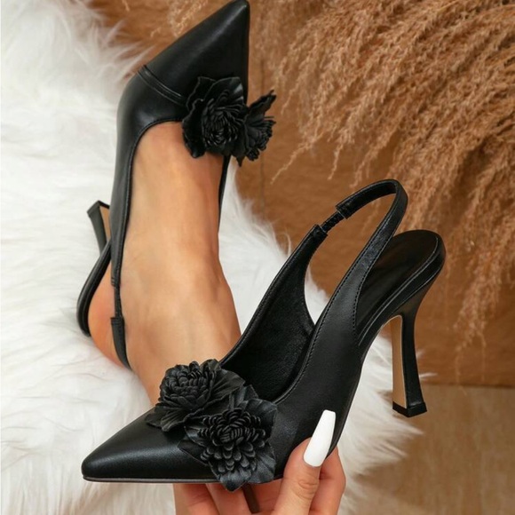 Ladies' Fashionable Pointed Toe Pink High Heel Pumps With 3d Flower Details - Picture 1 of 4